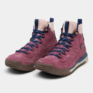 The North Face Back-To-Berkeley III Waterproof Boots Women’s 8.5M NWT